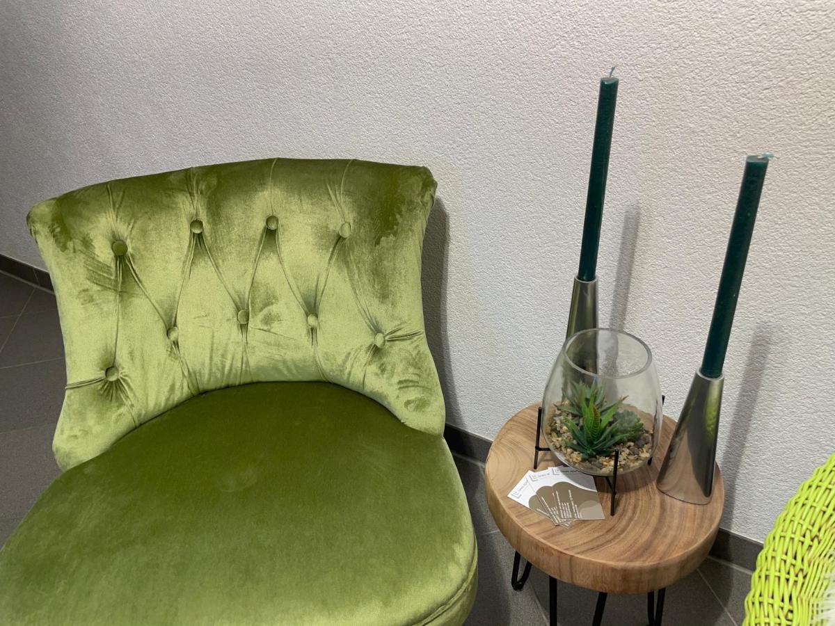 Limes Apartment -Uebernachten Am Limes- ライナウ エクステリア 写真